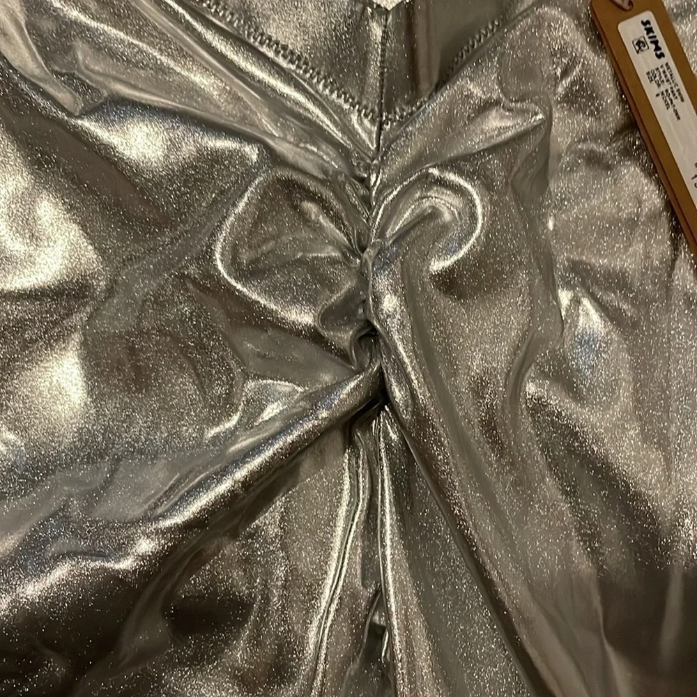 Skims Mettalic swim shorts (nickel)